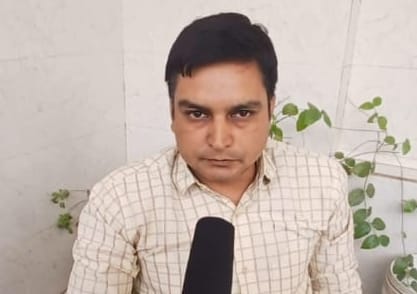 12-गांव सुनारिया में बैठे ग्रामीण। संंवाद 12-गांव सुनारिया में बैठे ग्रामीण। संंवाद