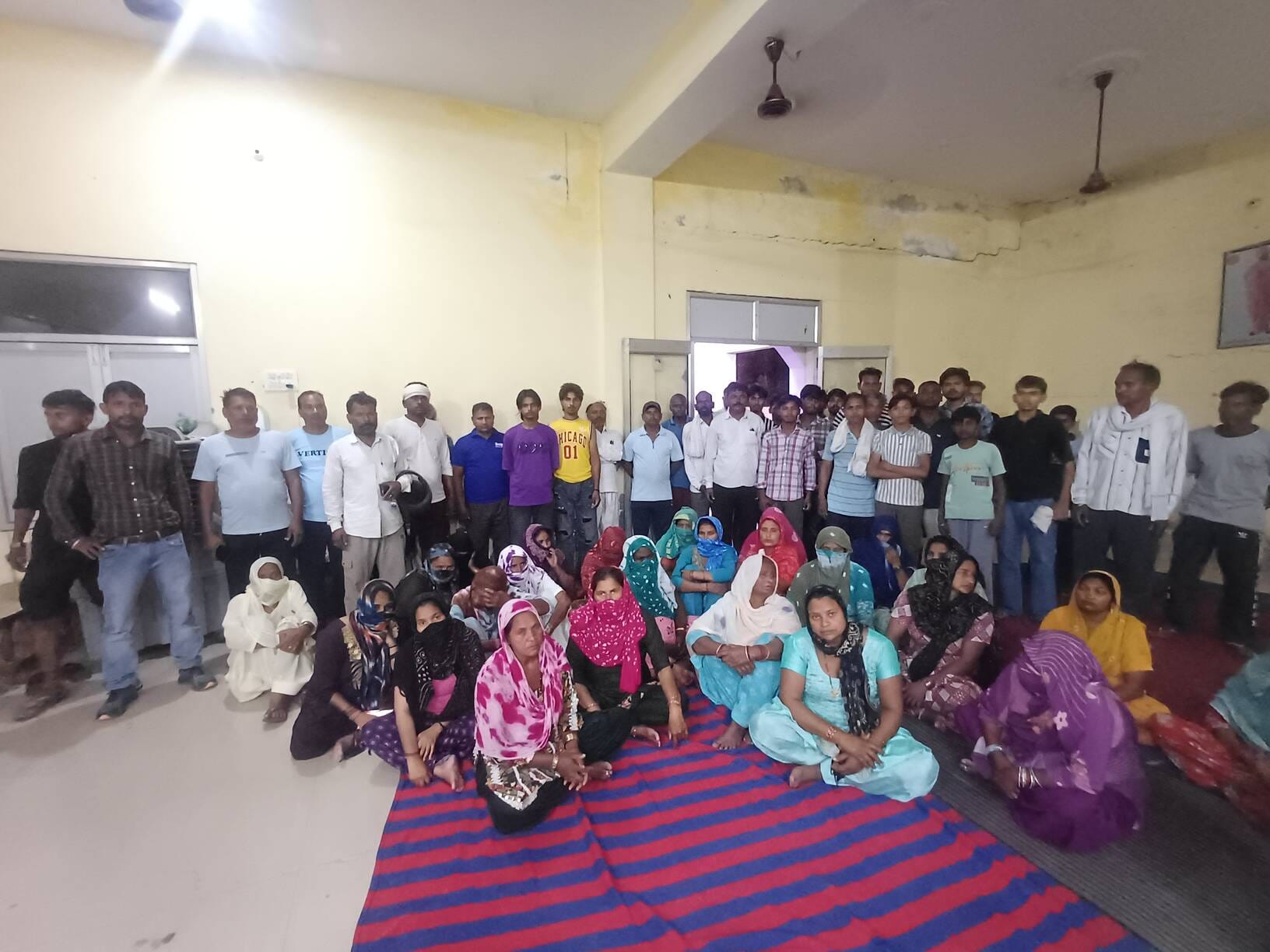 अंबाला छावनी के ब्राहाण माजरा में तैनात पुलिस बल। संवाद अंबाला छावनी के ब्राहाण माजरा में तैनात पुलिस बल। संवाद