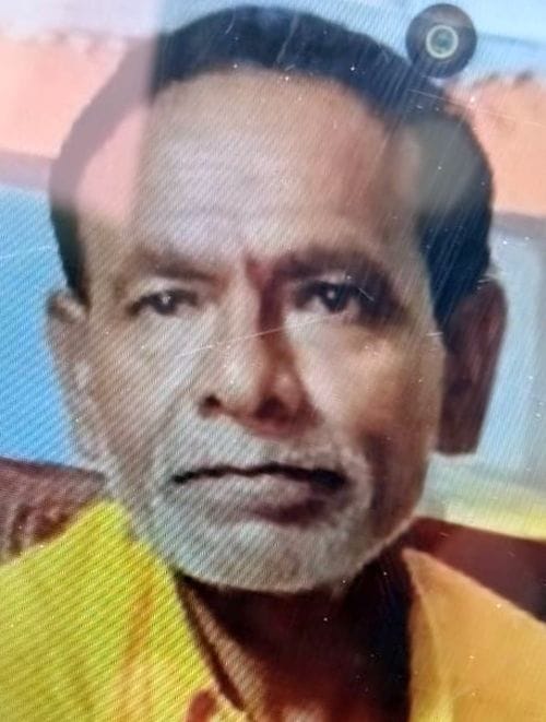 फोटो 29 एमएएचपी 17 परिचय-बघवा खोड़ा गांव में पेड़ टूटकर गिरने से क्षतिग्रस्त स्कॉर्पियो। संवाद फोटो 29 एमएएचपी 17 परिचय-बघवा खोड़ा गांव में पेड़ टूटकर गिरने से क्षतिग्रस्त स्कॉर्पियो। संवाद