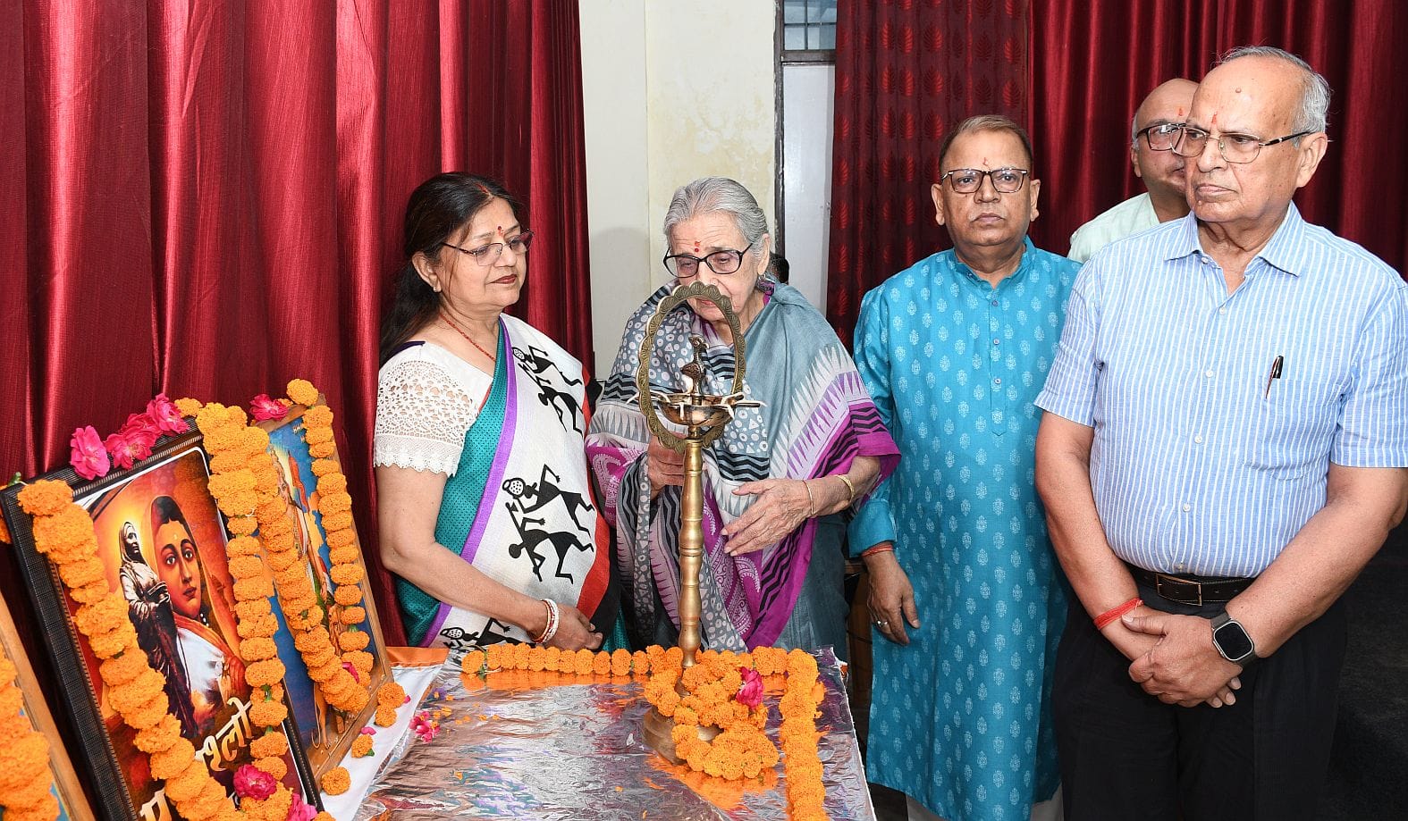 अहिल्याबाई होल्कर जयंती पर 12 महिला विभूतियां सम्मानित अहिल्याबाई होल्कर जयंती पर 12 महिला विभूतियां सम्मानित