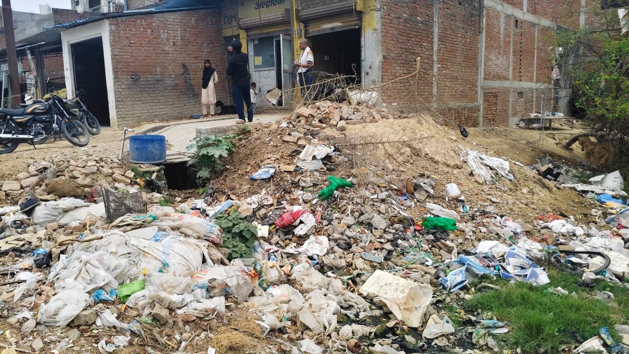 इकरार अहमद, स्थानीय निवासी इकरार अहमद, स्थानीय निवासी
