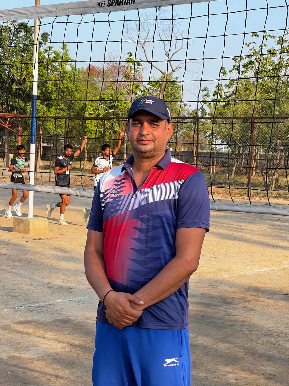 कुरुक्षेत्र। बॉस्केटबाल खेल के लिए प्रैक्टिस करते खिलाड़ी। संवाद