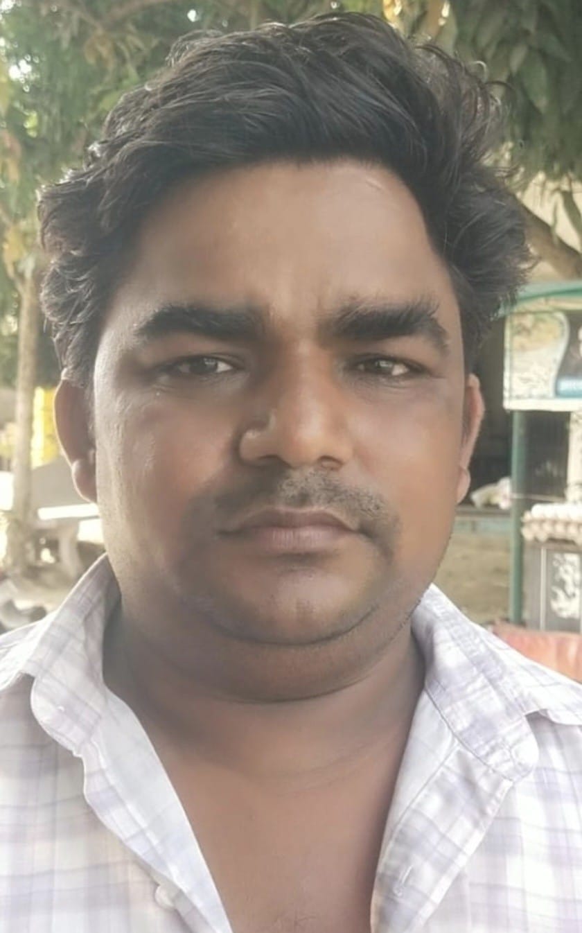 पवई के भरचकिया में खराब पड़ा राजकीय नलकूप। संवाद पवई के भरचकिया में खराब पड़ा राजकीय नलकूप। संवाद