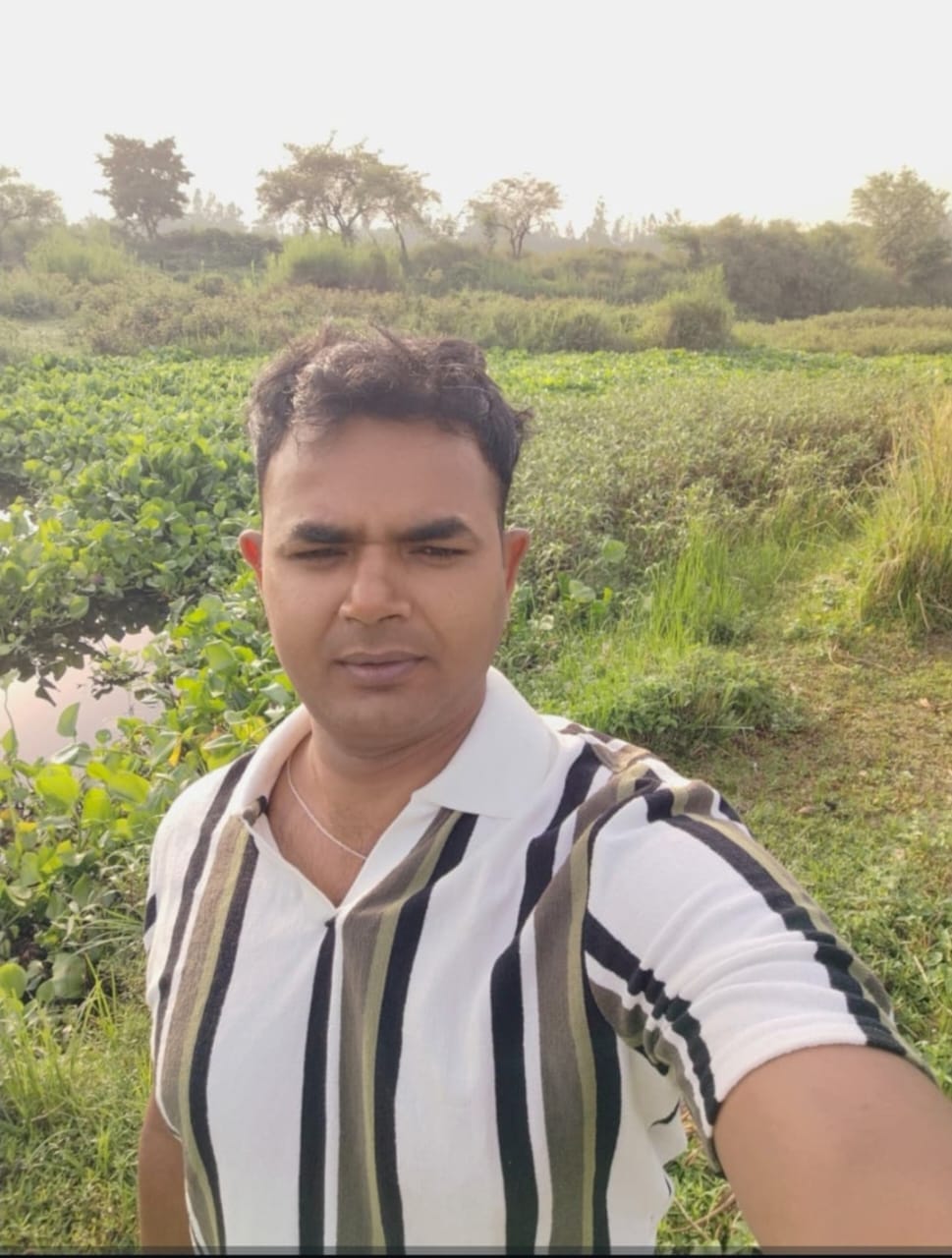 सैन्य सम्मान के साथ सेना नायक का किया गया अंतिम संस्कार। सैन्य सम्मान के साथ सेना नायक का किया गया अंतिम संस्कार।