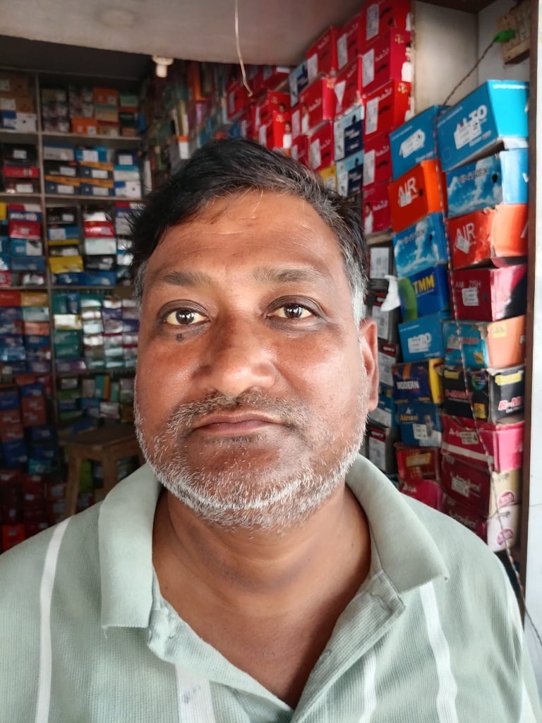 सिराथू रेलवे स्टेशन में खराब पड़ा प्लेटफार्म तीन में स्थित सार्वजनिक शौचालय। संवाद सिराथू रेलवे स्टेशन में खराब पड़ा प्लेटफार्म तीन में स्थित सार्वजनिक शौचालय। संवाद