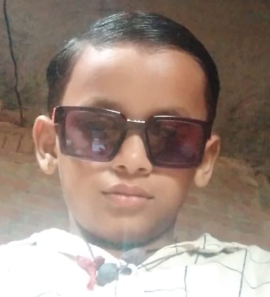 फोटो 02 सीकेटीपी 32  घटना के बाद हाईवे जाम कर बैठे सपाई। संवाद