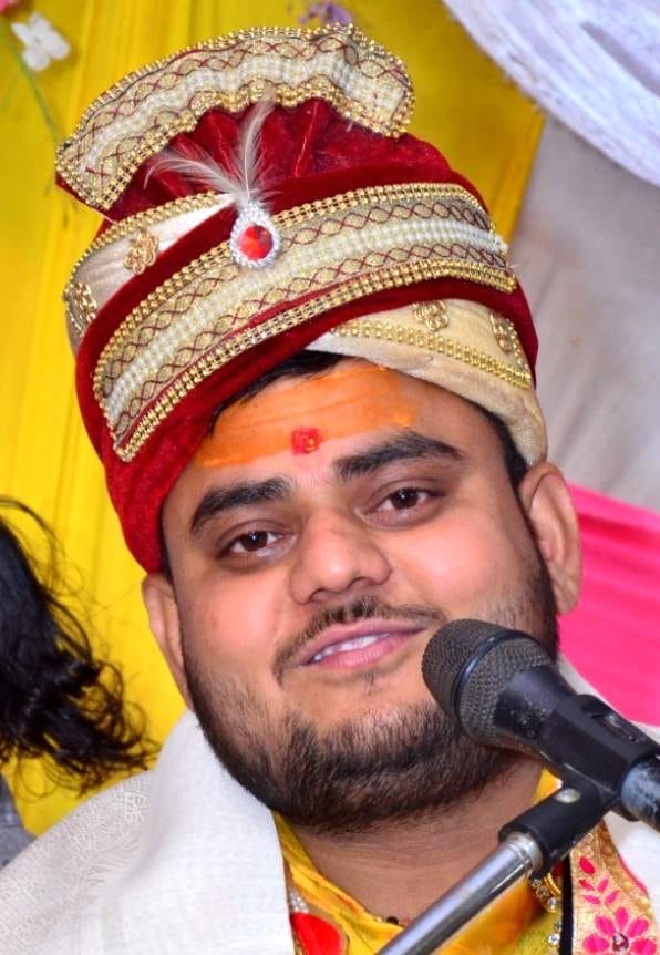 सिंधौली में ज्योति कलश रथयात्रा का स्वागत करते श्रद्धालु। स्रोत : आयोजक