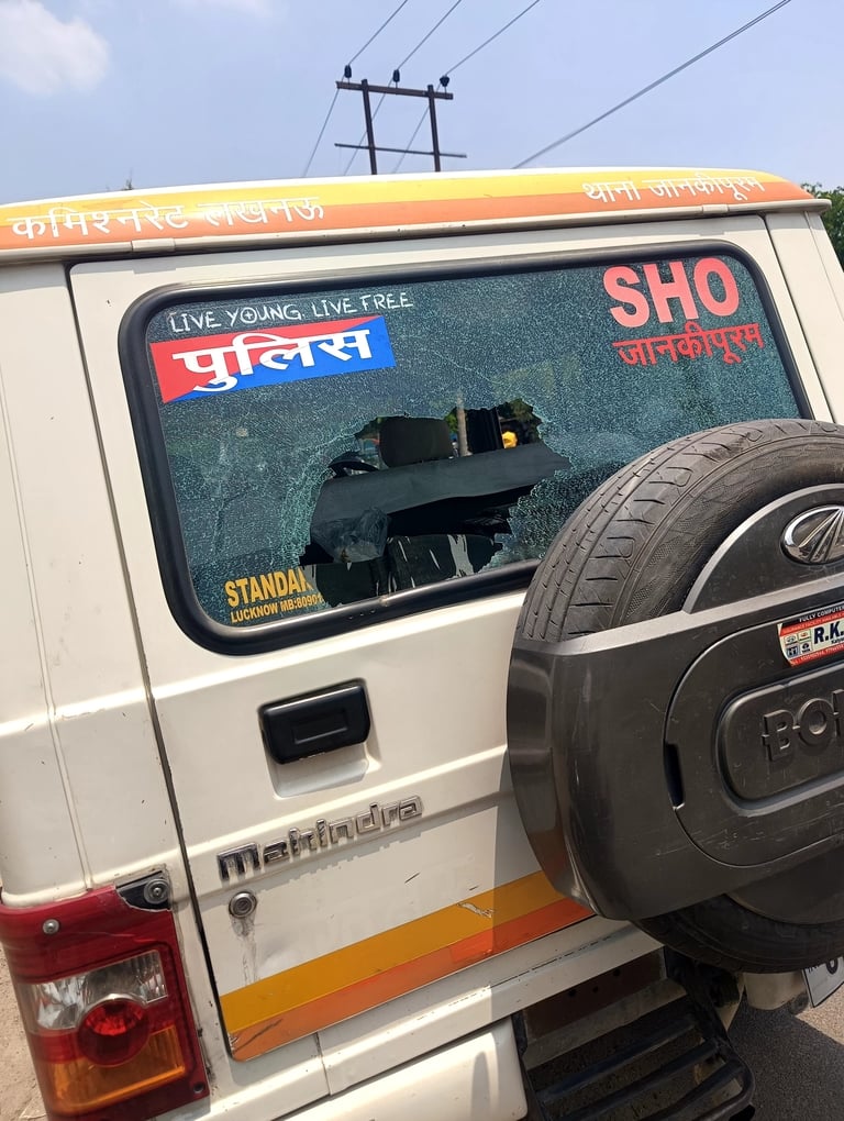 पुलिस की गिरफ्त में आरोपी दिनेश व जगन्नाथ।