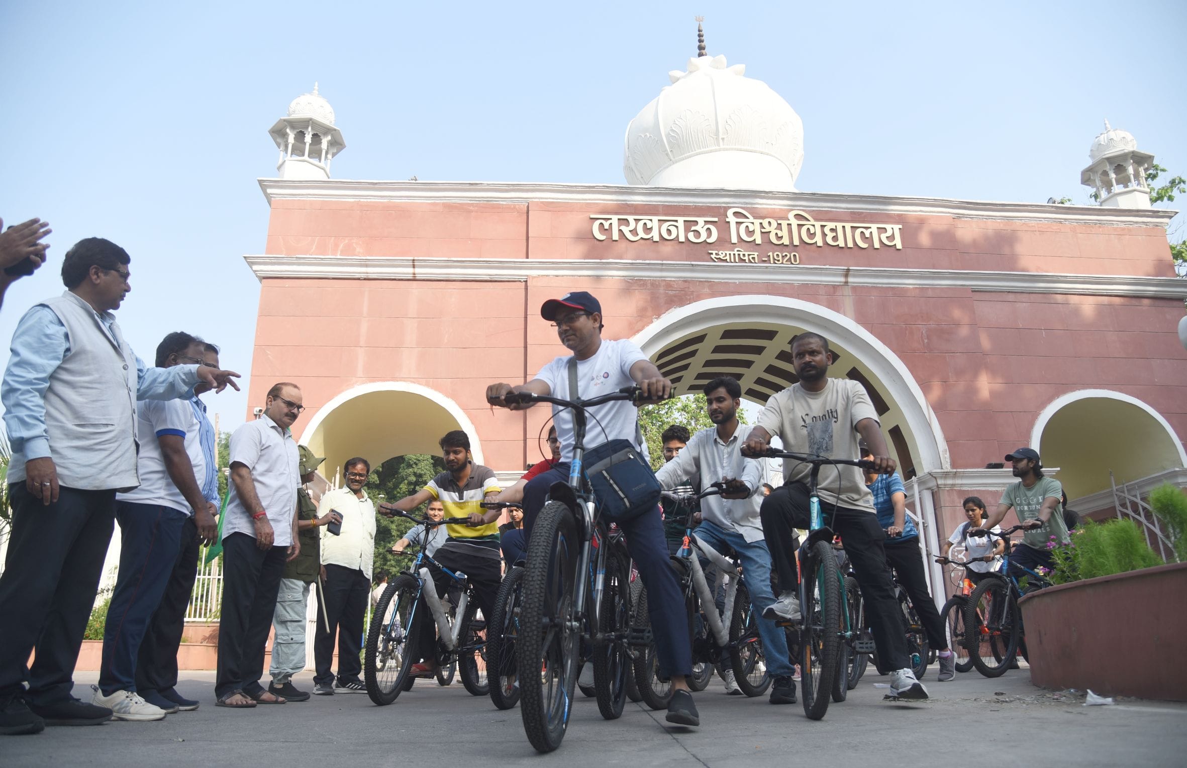 साइकिल चालकों ने दिया पर्यावरण का संदेश