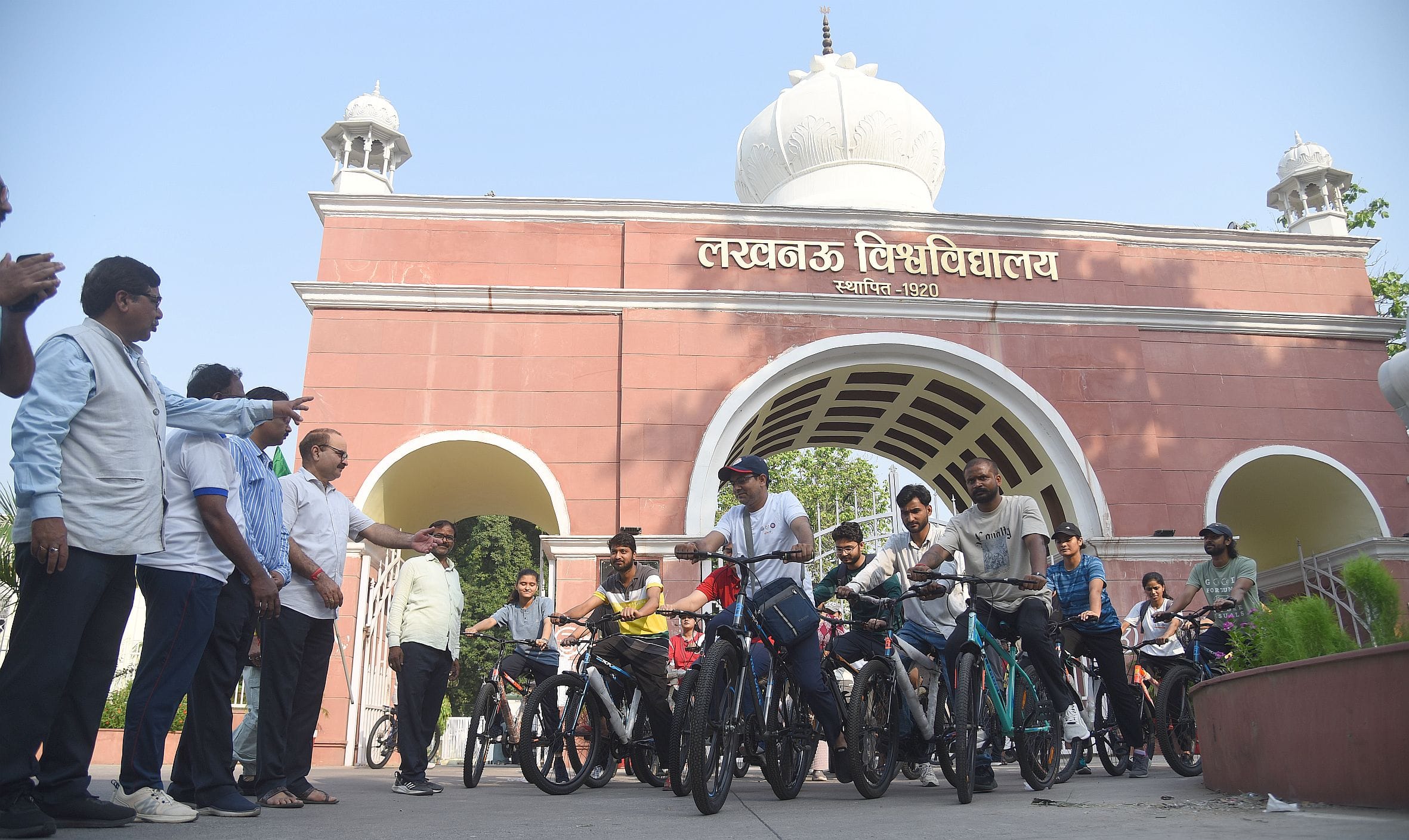 साइकिल चालकों ने दिया पर्यावरण का संदेश