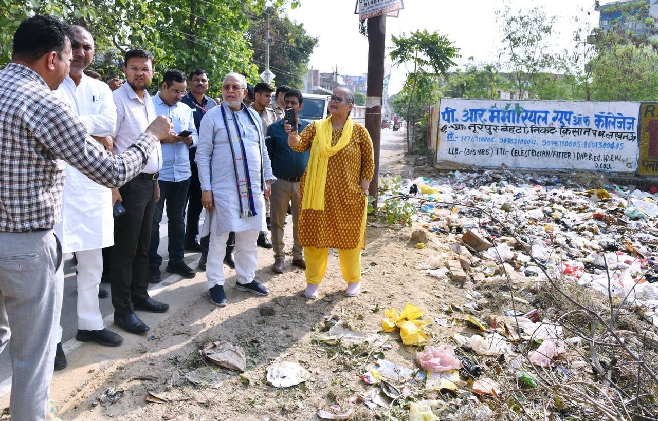 गंदगी पर प्रभामी मंत्री हुए नाराज। गोमतीनगर से हटाया गया अतिक्रमण।