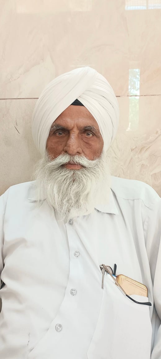 जानकारी देते हुए पर्यावरण प्रहरी गुरबख्श सीड़ा। जानकारी देते हुए पर्यावरण प्रहरी गुरबख्श सीड़ा।