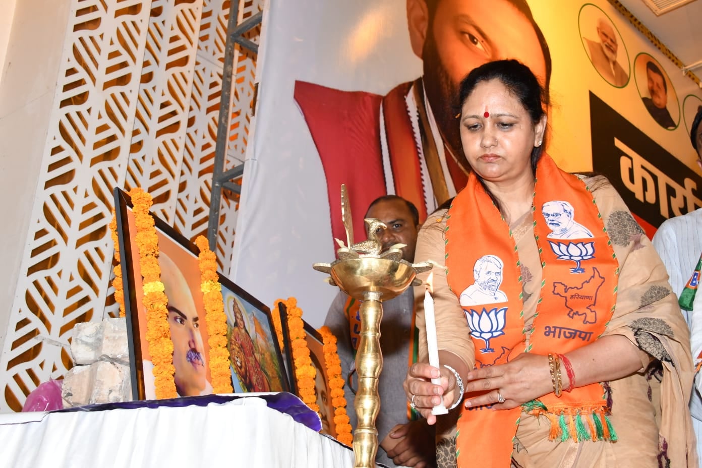 लाडवा। कार्यक्रम के दौरान राज्य बाल कल्याण परिषद की उपाध्यक्षा सुमन सैनी व अन्य। विज्ञप्ति लाडवा। कार्यक्रम के दौरान राज्य बाल कल्याण परिषद की उपाध्यक्षा सुमन सैनी व अन्य। विज्ञप्ति