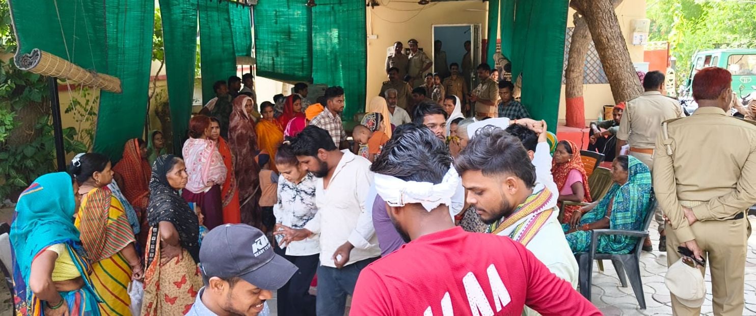पुलिस की गिरफ्त में आरोपी दिनेश व जगन्नाथ। पुलिस की गिरफ्त में आरोपी दिनेश व जगन्नाथ।