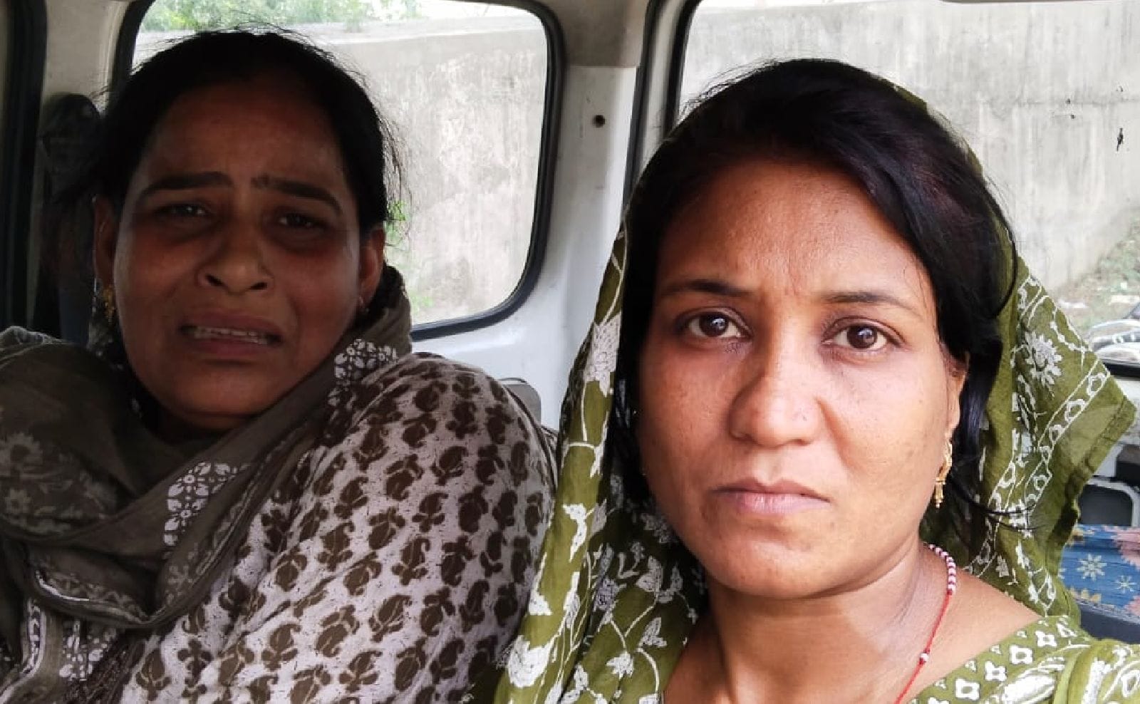 पोस्टमार्टम हाउस पर अमन की पत्नी जेवा और ससुराल वाले संवाद पोस्टमार्टम हाउस पर अमन की पत्नी जेवा और ससुराल वाले संवाद