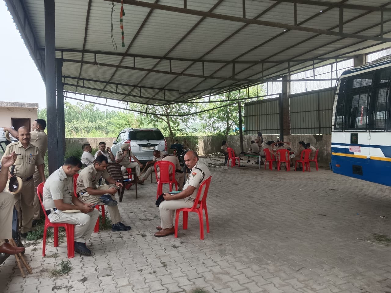 अंबाला कैंट के ब्राह्मण माजरा से महापंचायत के बाद एसपी अंबाला को ज्ञापन सौंपने जाते हुए 21 सदस्