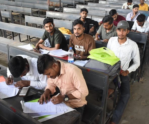 रोजगार मेले में युवाओं का हुआ साक्षात्कार। -संवाद रोजगार मेले में युवाओं का हुआ साक्षात्कार। -संवाद