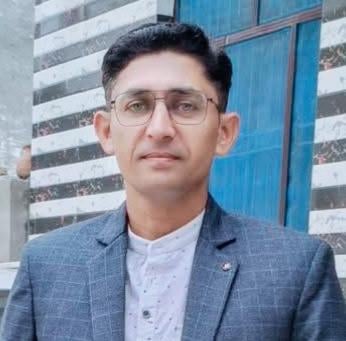 7 जुलाना 01: गांव के पुस्तकालय में पढ़ाई करते युवा। संवाद 7 जुलाना 01: गांव के पुस्तकालय में पढ़ाई करते युवा। संवाद