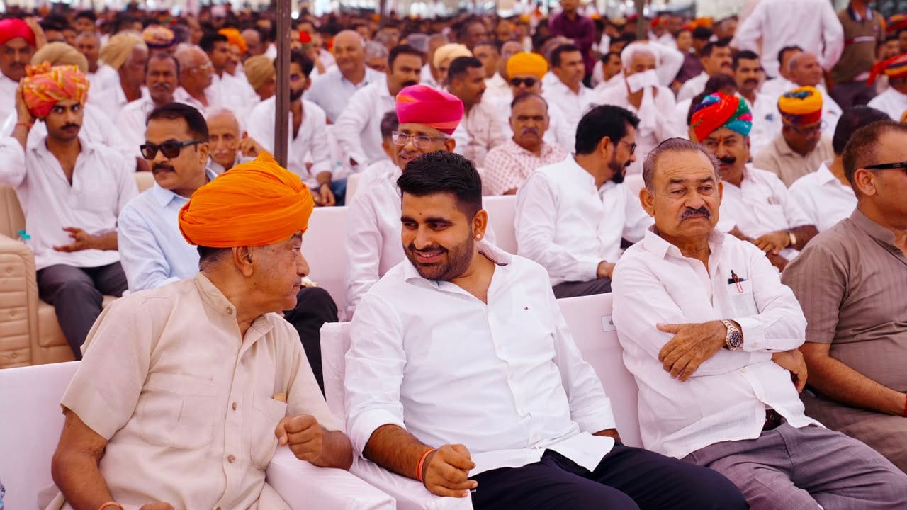 सम्राट पृथ्वीराज चौहान का जीवन युवाओं के लिए प्रेरणास्रोत: रविन्द्र सिंह भाटी सम्राट पृथ्वीराज चौहान का जीवन युवाओं के लिए प्रेरणास्रोत: रविन्द्र सिंह भाटी
