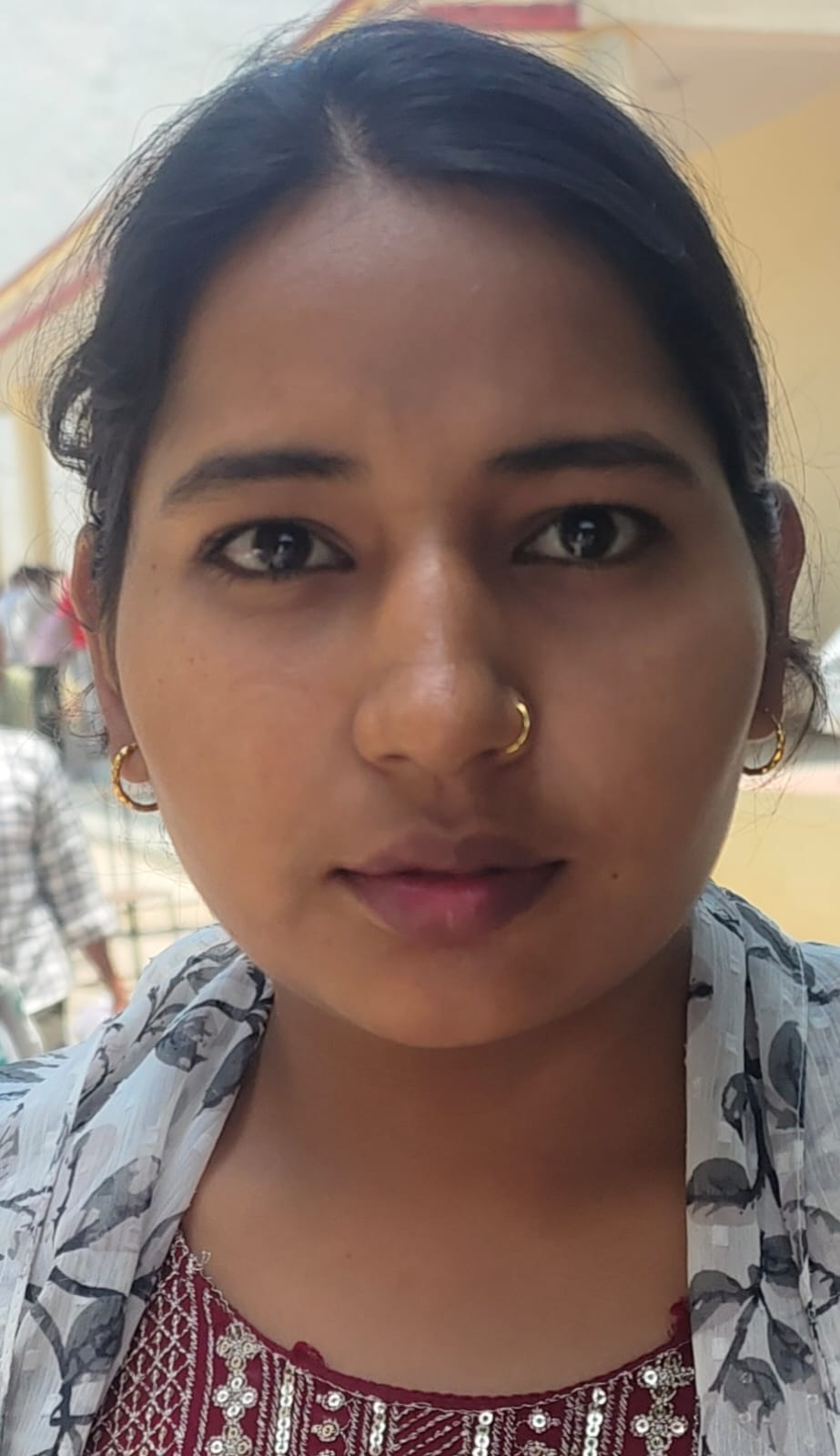 डीएस कॉलेज में हो रही अभ्यर्थियों की तलाशी। संवाद डीएस कॉलेज में हो रही अभ्यर्थियों की तलाशी। संवाद