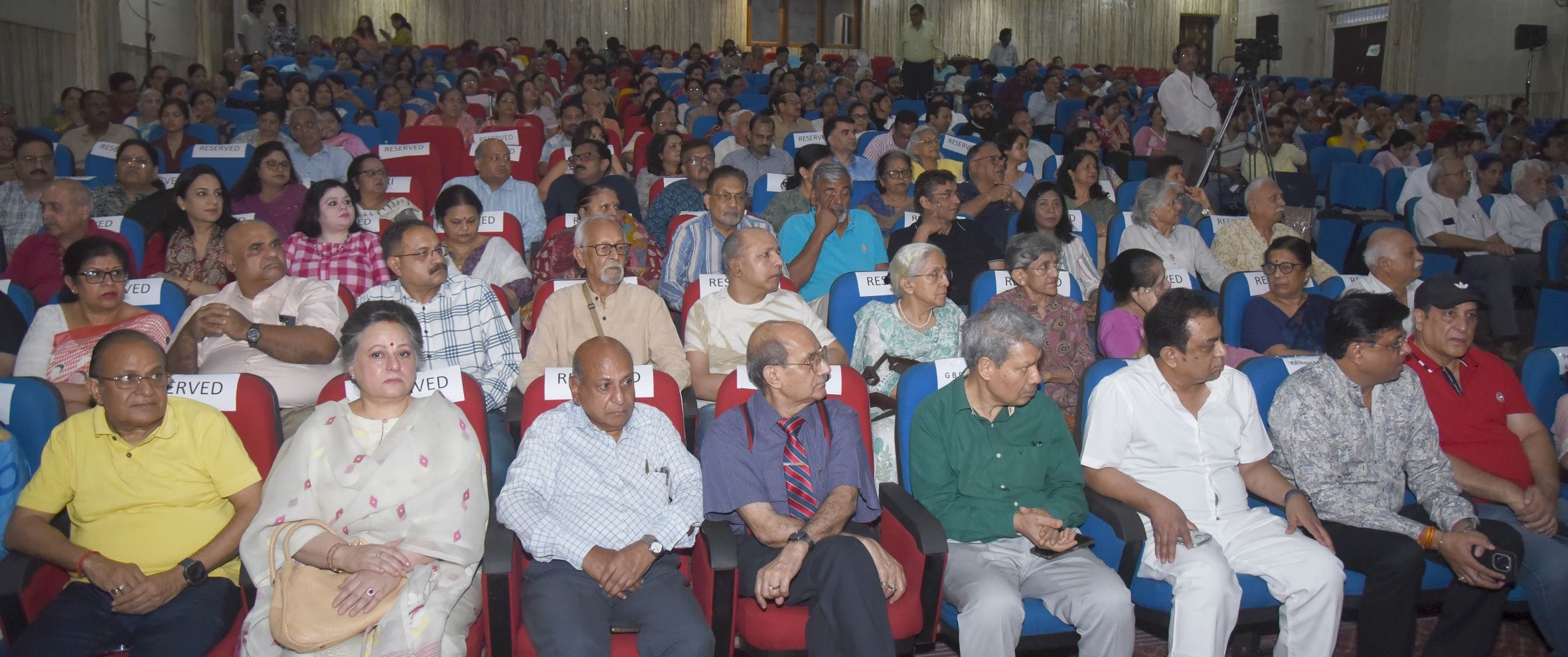 जापान के एक ओल्ड एज होम की वास्तविक घटना से प्रेरित नाटक ने दर्शकों को किया भावुक जापान के एक ओल्ड एज होम की वास्तविक घटना से प्रेरित नाटक ने दर्शकों को किया भावुक