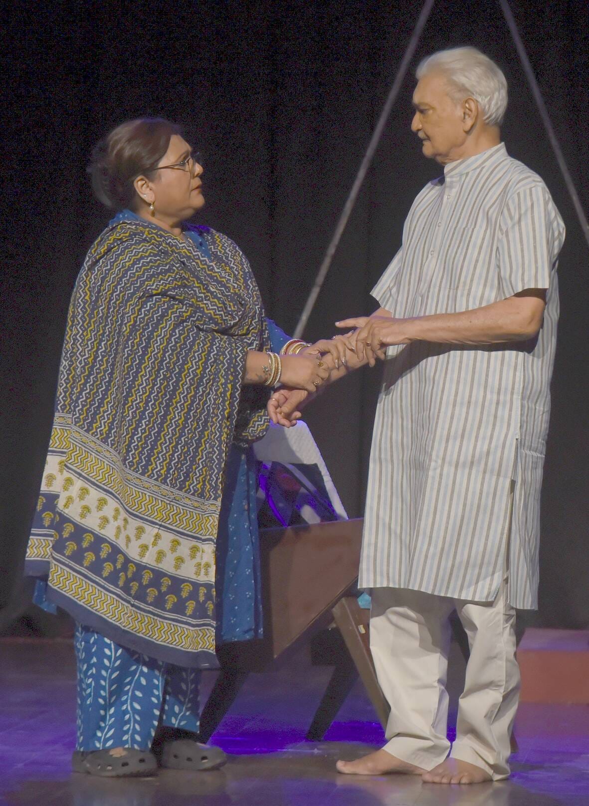 जापान के एक ओल्ड एज होम की वास्तविक घटना से प्रेरित नाटक ने दर्शकों को किया भावुक जापान के एक ओल्ड एज होम की वास्तविक घटना से प्रेरित नाटक ने दर्शकों को किया भावुक