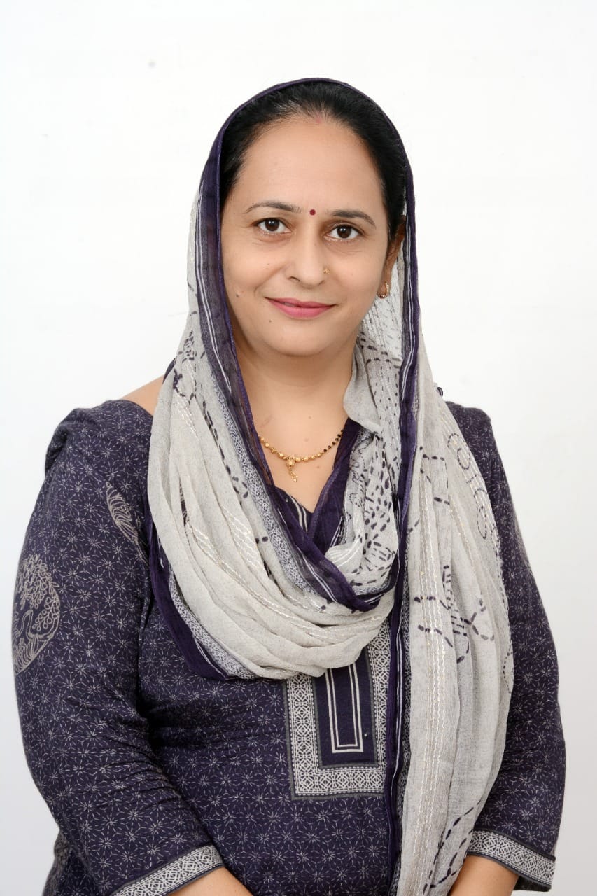 महर्षि वेद व्यास भवन के पास लगा आई लव माई व्यासपुर का बोर्ड। संवाद महर्षि वेद व्यास भवन के पास लगा आई लव माई व्यासपुर का बोर्ड। संवाद