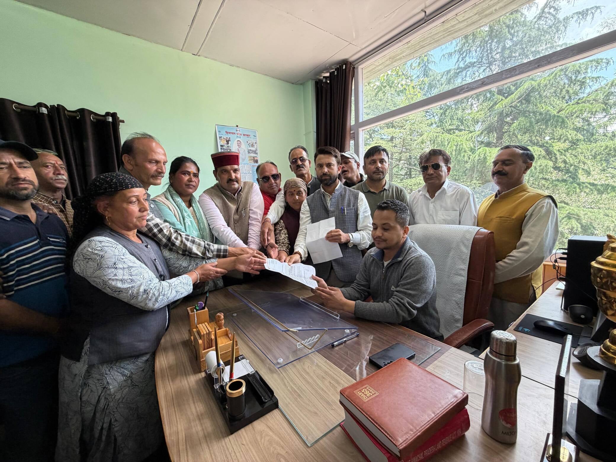 ननखड़ी कॉलेज बंद करने के विरोध में भाजपा ने किया विरोध प्रदर्शन। संवाद