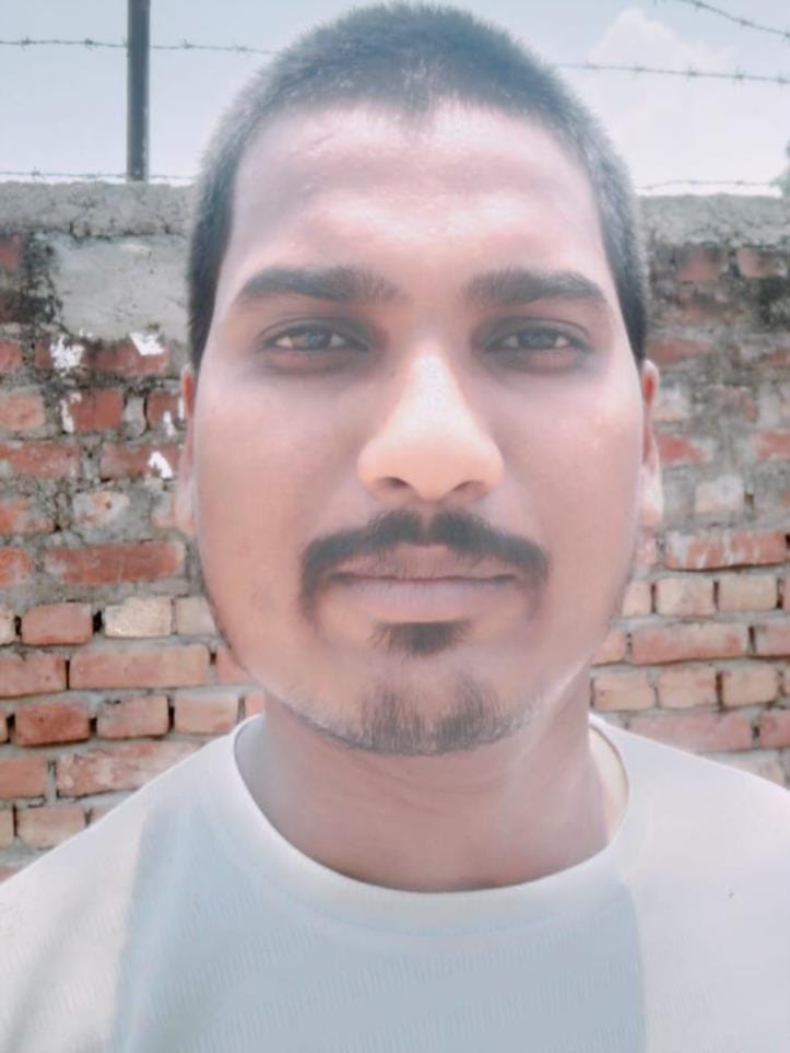 अलक्षेंद्र इंटर कॉलेज का निरीक्षण करती डीएम व एसपी अलक्षेंद्र इंटर कॉलेज का निरीक्षण करती डीएम व एसपी