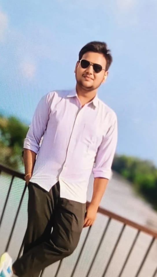 कमलेश त्रिवेदी की फाइल फोटो।