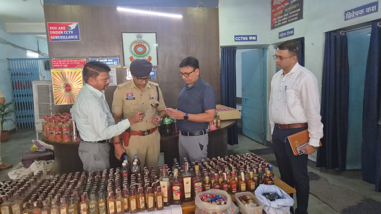 नकली और मिलावटी शराब पकड़ाया नकली और मिलावटी शराब पकड़ाया