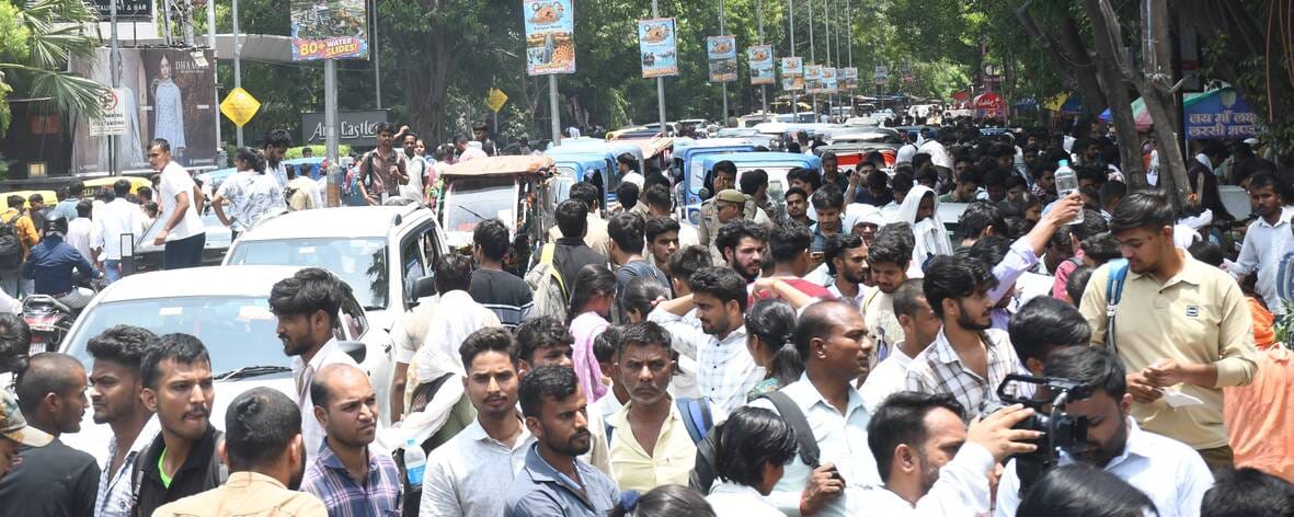 राजधानी में सोमवार को 55 केंद्रों पर पुलिस सिपाही भर्ती की लिखित परीक्षा दो पालियों में आयोजित राजधानी में सोमवार को 55 केंद्रों पर पुलिस सिपाही भर्ती की लिखित परीक्षा दो पालियों में आयोजित