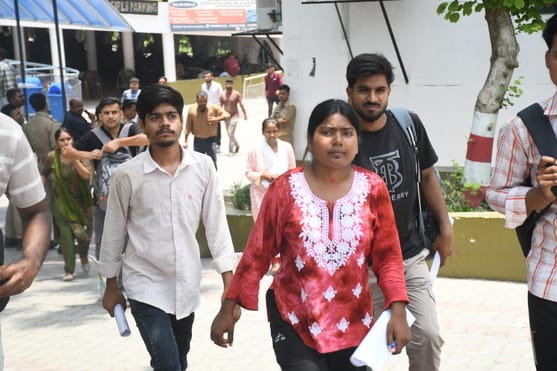 राजधानी में सोमवार को 55 केंद्रों पर पुलिस सिपाही भर्ती की लिखित परीक्षा दो पालियों में आयोजित राजधानी में सोमवार को 55 केंद्रों पर पुलिस सिपाही भर्ती की लिखित परीक्षा दो पालियों में आयोजित