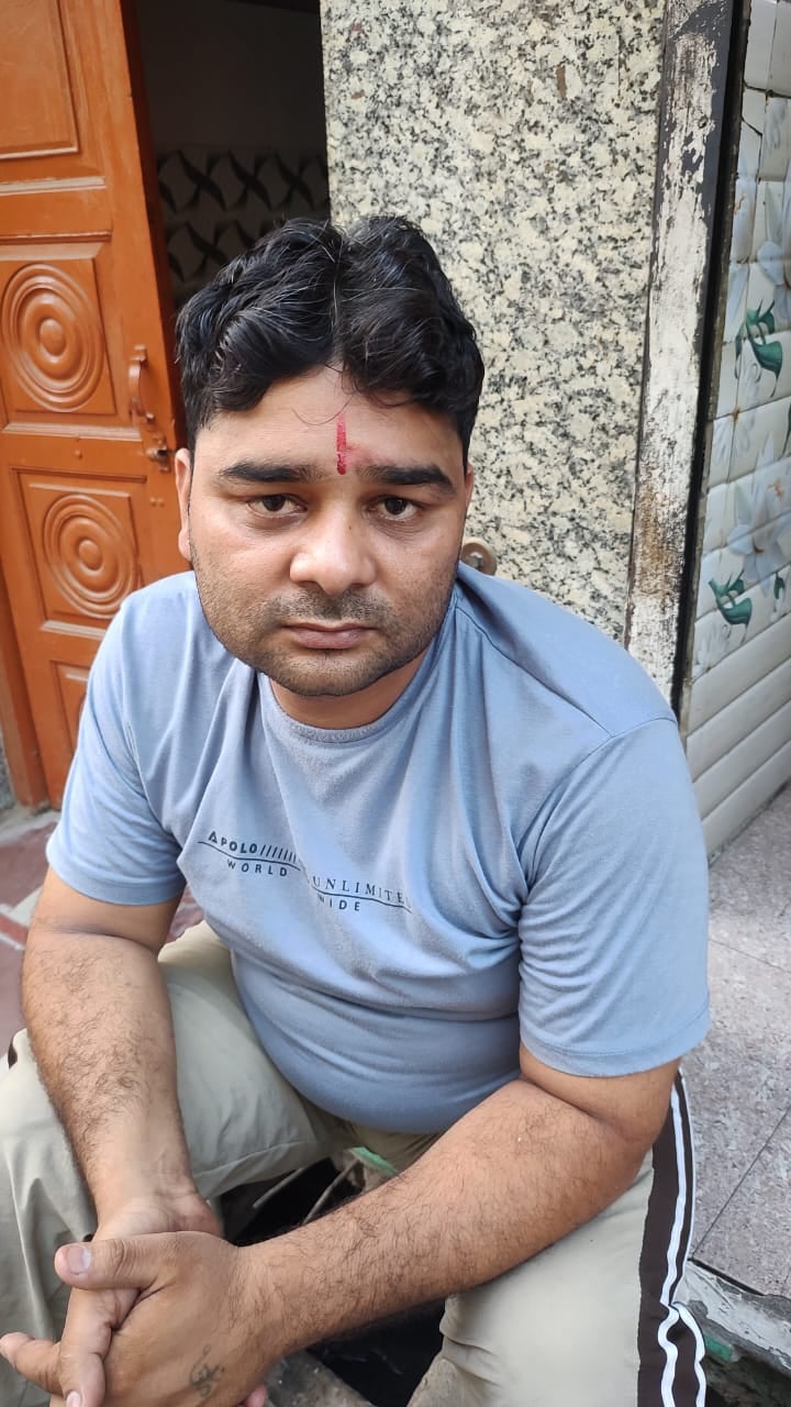 सरधना। मोहल्ला जोगियान निवासी सतीश। संवाद