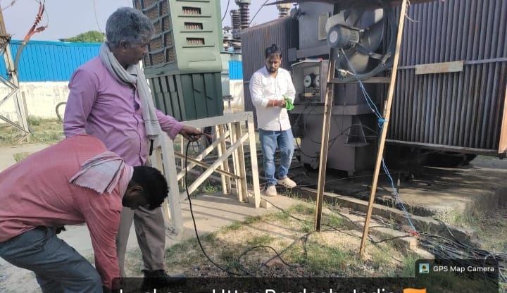 तेलीबाग में प्रदर्शन करते उपभोक्ता और केबल में आग लगने की घटनाएं। 