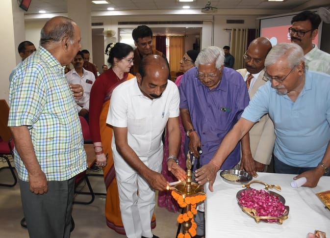 विश्व वृद्धजन दुर्व्यवहार जागरूकता माह के तहत गाइड समाज कल्याण संस्थान और गिरी विकास अध्ययन संस