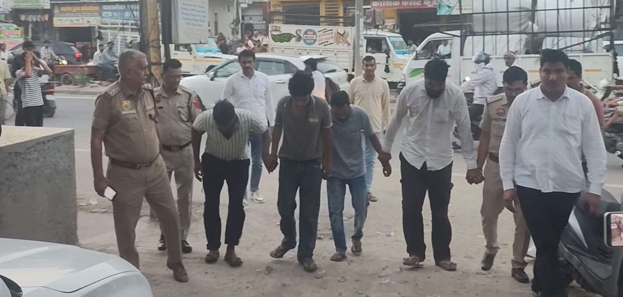 10केएलटी7: वाटर बॉक्स में लगी पुरानी मोटर 10केएलटी7: वाटर बॉक्स में लगी पुरानी मोटर