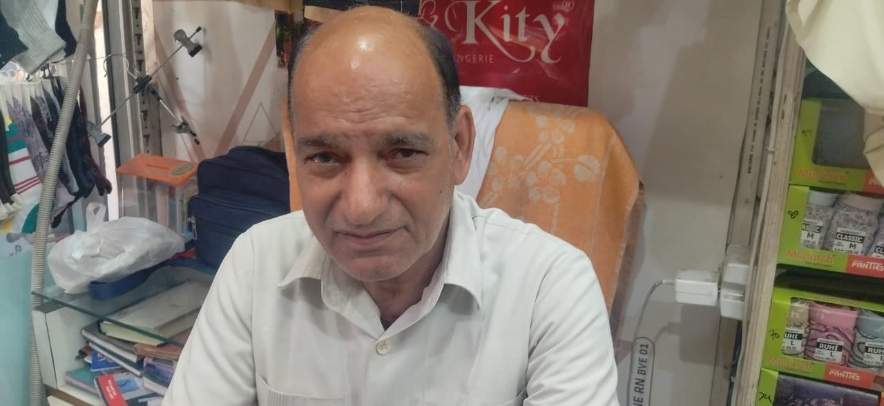 कुरुक्षेत्र। मंगलवार को दोपहर करीब 12 बजे सूनसान पड़ा मुख्य बाजार। संवाद कुरुक्षेत्र। मंगलवार को दोपहर करीब 12 बजे सूनसान पड़ा मुख्य बाजार। संवाद