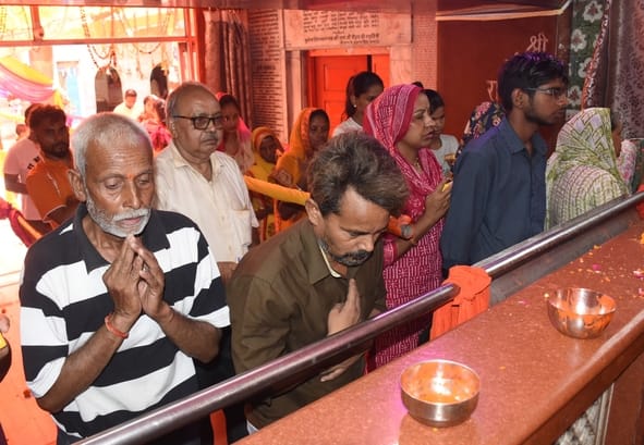 मंगलवार को पूरा शहर बजरंगबली की भक्ति में सराबोर नजर आया मंगलवार को पूरा शहर बजरंगबली की भक्ति में सराबोर नजर आया