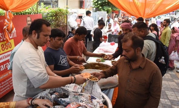 मंगलवार को पूरा शहर बजरंगबली की भक्ति में सराबोर नजर आया मंगलवार को पूरा शहर बजरंगबली की भक्ति में सराबोर नजर आया