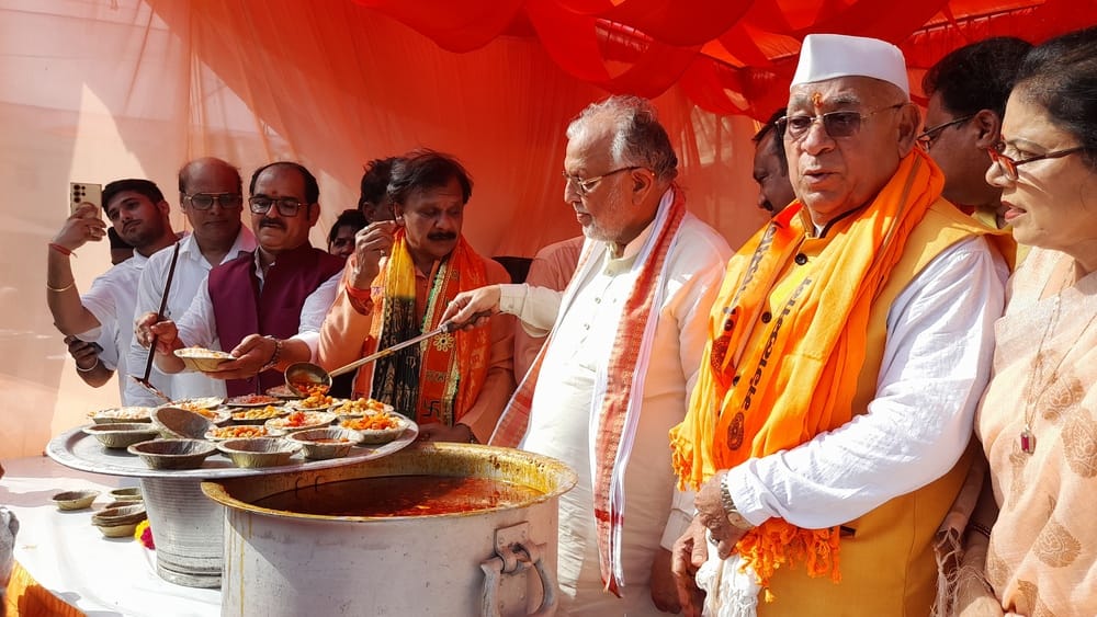 मंगलवार को पूरा शहर बजरंगबली की भक्ति में सराबोर नजर आया मंगलवार को पूरा शहर बजरंगबली की भक्ति में सराबोर नजर आया