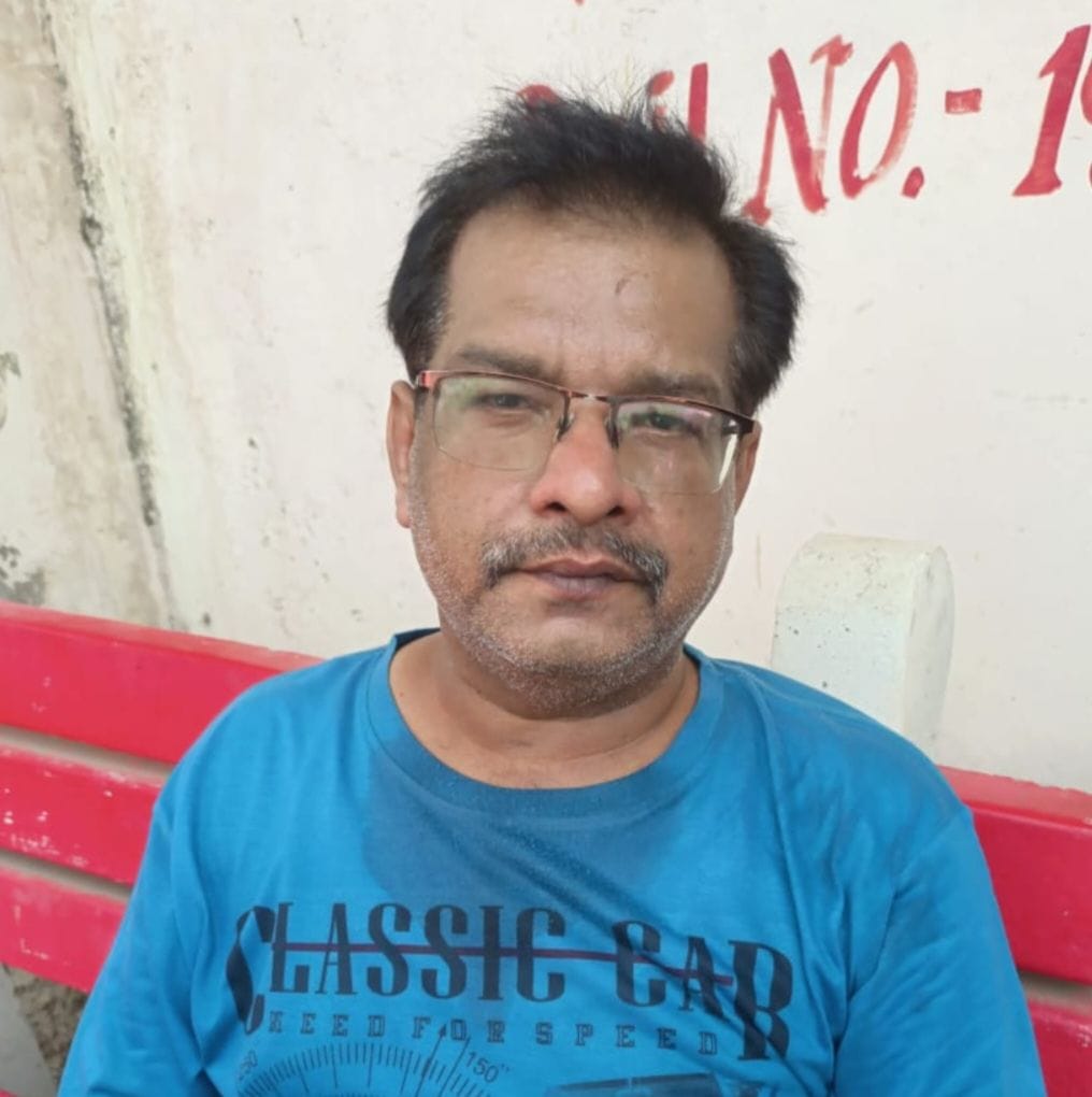 56-रोहतक स्थित डी पार्क पर अग्निकांड में आग बुझाने के लिए दुकान के पीछे से दूसरी मंजिल में काटी 56-रोहतक स्थित डी पार्क पर अग्निकांड में आग बुझाने के लिए दुकान के पीछे से दूसरी मंजिल में काटी