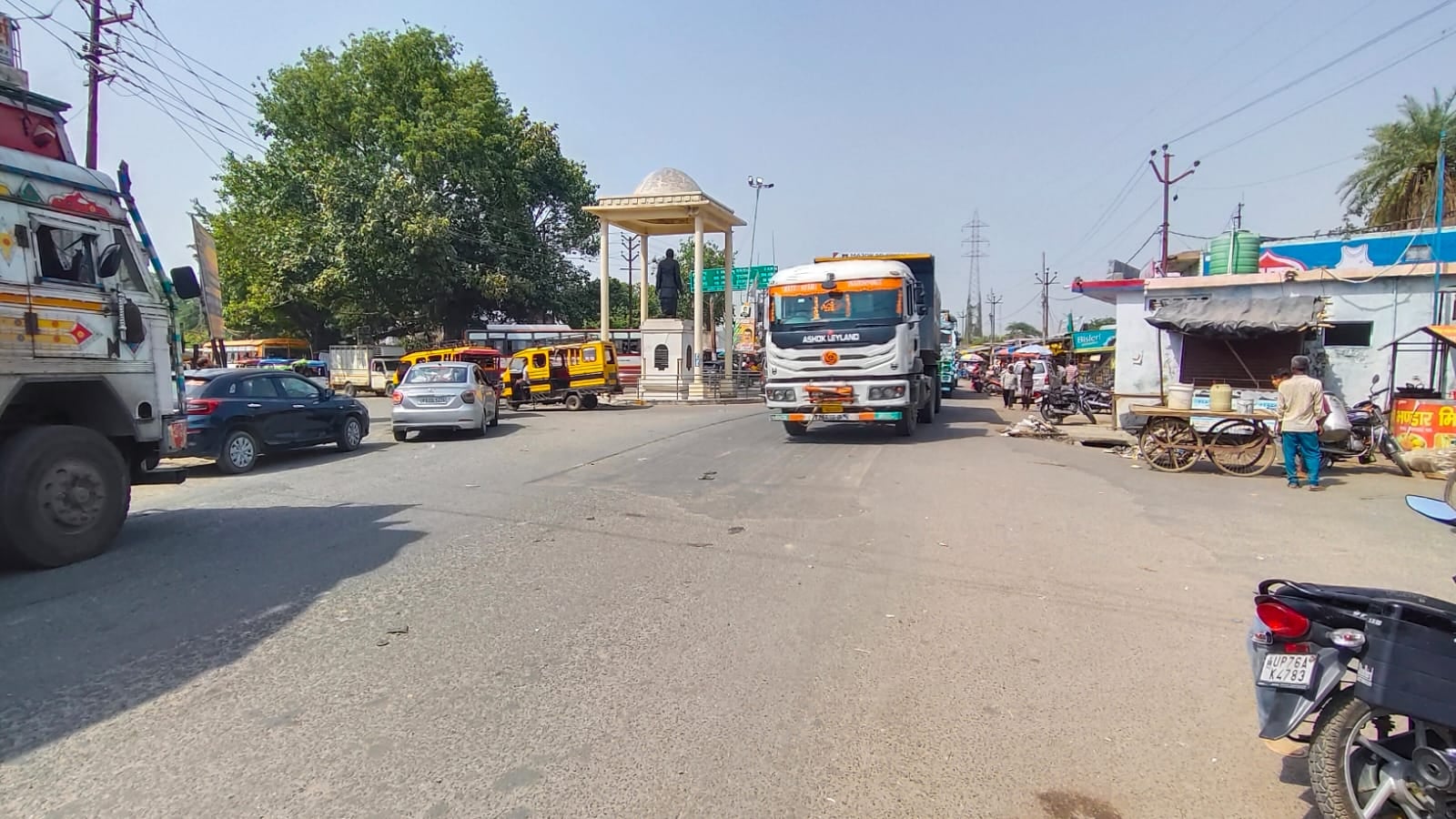 फोटो-20 इटावा-बरेली हाईवे पर गंगा के पांचाल घाट पर बना पुल। संवाद फोटो-20 इटावा-बरेली हाईवे पर गंगा के पांचाल घाट पर बना पुल। संवाद