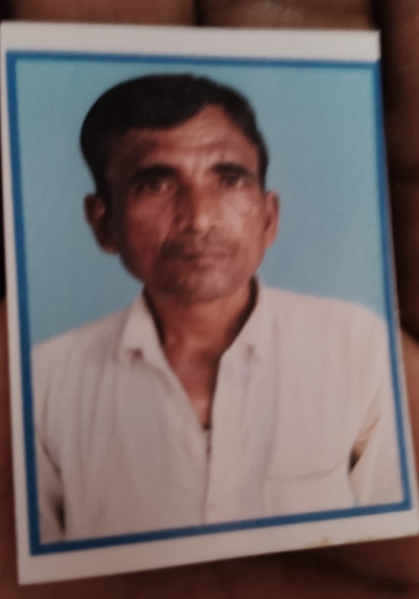 फोटो - 23 आंधी आने के बाद रगेदा में उड़ा श्रीमद्भागवत कथा का पांडाल। संवाद