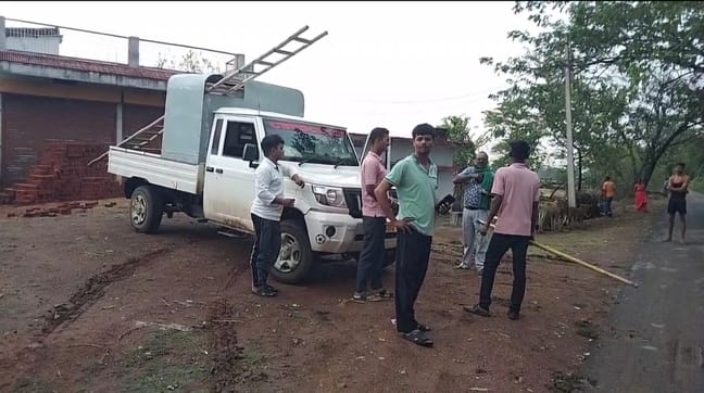 तूफान और बारिश ने मचाई तबाही