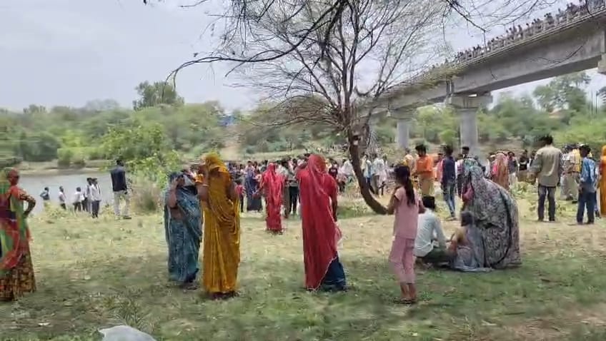 ऐसे चलती रही सर्चिंग ऐसे चलती रही सर्चिंग