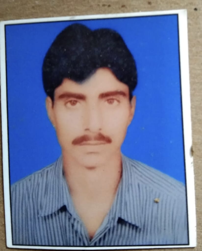 हत्या के फालोअप--- शव न उठाने पर समझाने पहुंची एसडीएम योगिता सिंह। संवाद