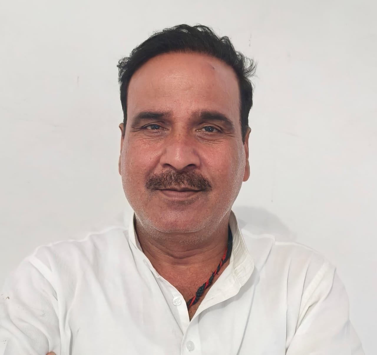 सनौली गांव का मुख्य द्वार। संवाद
