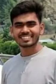 फोटो-28-हादसे में क्षतिग्रस्त हुई कार। संवाद फोटो-28-हादसे में क्षतिग्रस्त हुई कार। संवाद