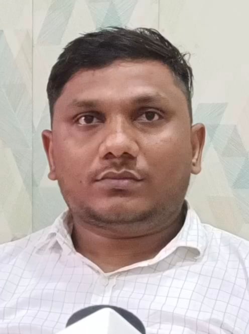 गोहाना के गढ़ी उजाले खां में पानी की नियमित सप्लाई की मांग को लेकर एकत्रित ग्रामीण महिलाएं। संवा गोहाना के गढ़ी उजाले खां में पानी की नियमित सप्लाई की मांग को लेकर एकत्रित ग्रामीण महिलाएं। संवा